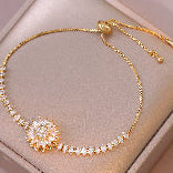 Gold Chain Bracelet with Rotatable Pendant