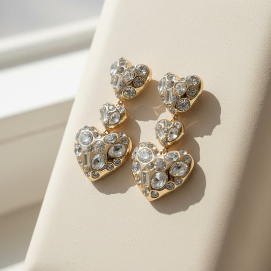 Pair of crystal earrings 