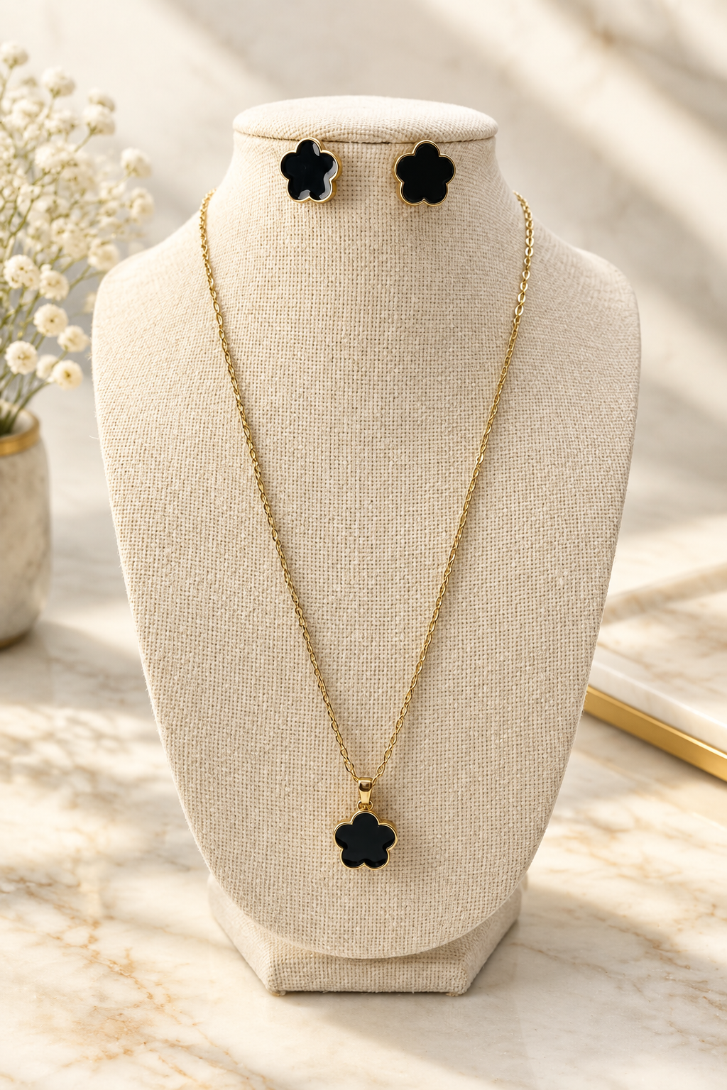 Golden Clove Charm Set - Midnight Luxe